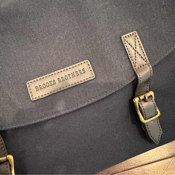 Brooks brothers messenger bag - Picture 2 of 12